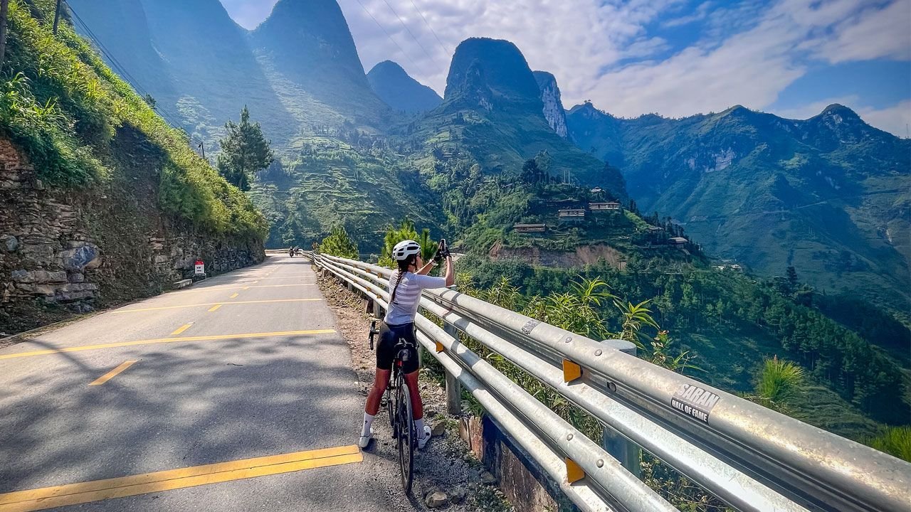 1776915242_Vietnam cycling tour north to south.jpg